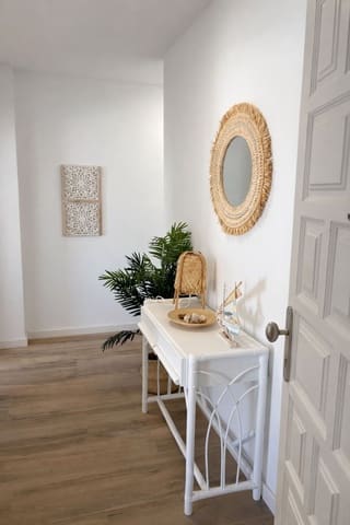 2 bedroom Apartment for rent in Arrecife with garage - € 1,000 (Ref: 9480821)