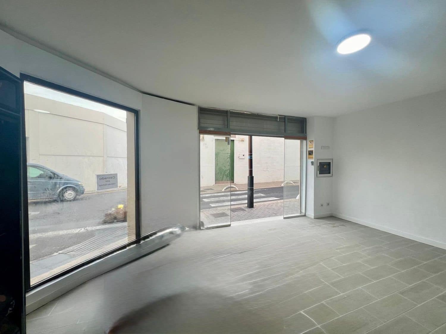 Comercial para arrendar em Arrecife - 800 € (Ref: 9494453)