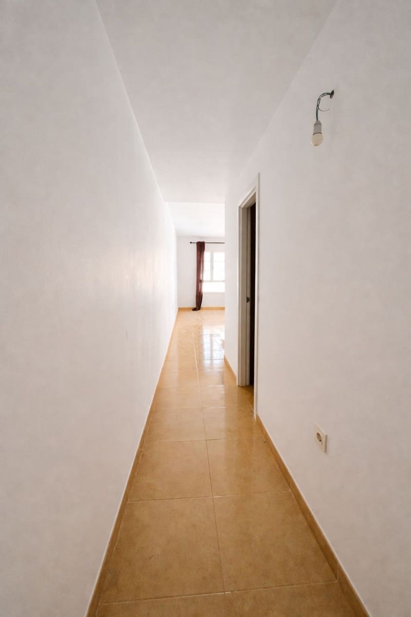 3 Zimmer Apartment zu verkaufen in Arrecife mit Garage - 190.000 € (Ref: 9594545)