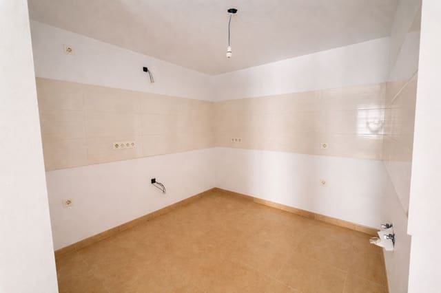 3 Zimmer Apartment zu verkaufen in Arrecife mit Garage - 190.000 € (Ref: 9594545)