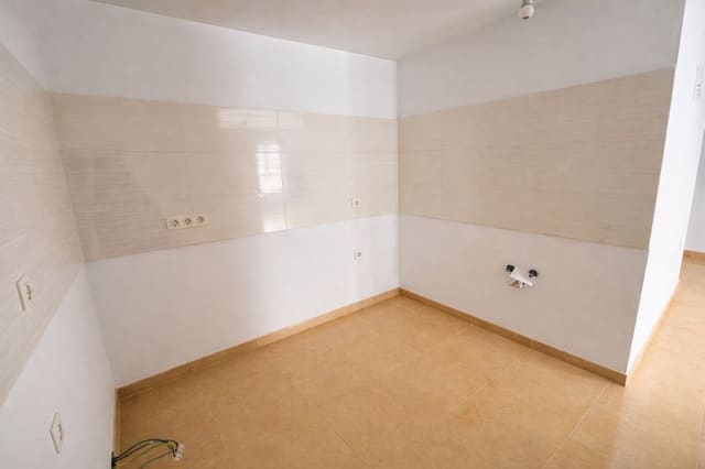 3 Zimmer Apartment zu verkaufen in Arrecife mit Garage - 190.000 € (Ref: 9594545)