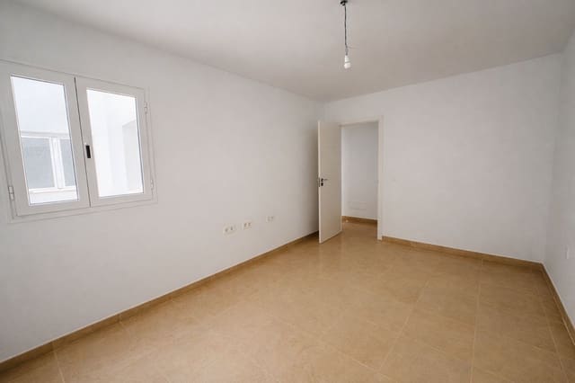 3 Zimmer Apartment zu verkaufen in Arrecife mit Garage - 190.000 € (Ref: 9594545)