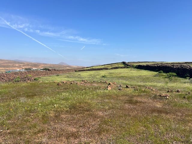 Grunde uden byggetilladelser til salg i Tahiche, Teguise - € 86.000 (Ref: 9620784)