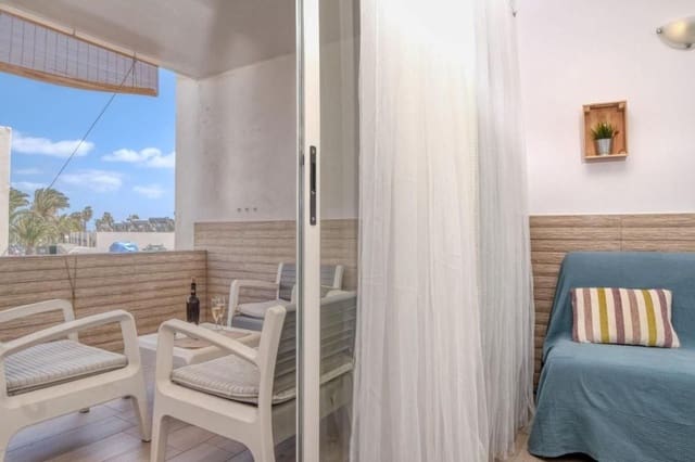 Lägenhet till salu i Costa Teguise, Teguise med pool garage - 178 000 € (Ref: 9629672)