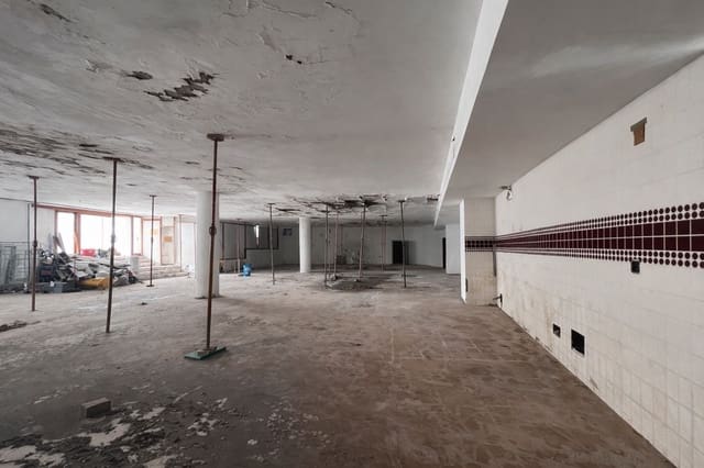 Gewerbe zu verkaufen in Puerto del Carmen, Tías - 700.000 € (Ref: 9651090)