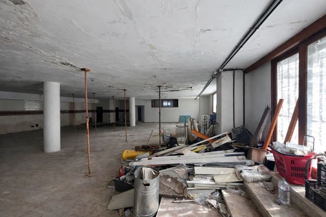 Gewerbe zu verkaufen in Puerto del Carmen, Tías - 700.000 € (Ref: 9651090)