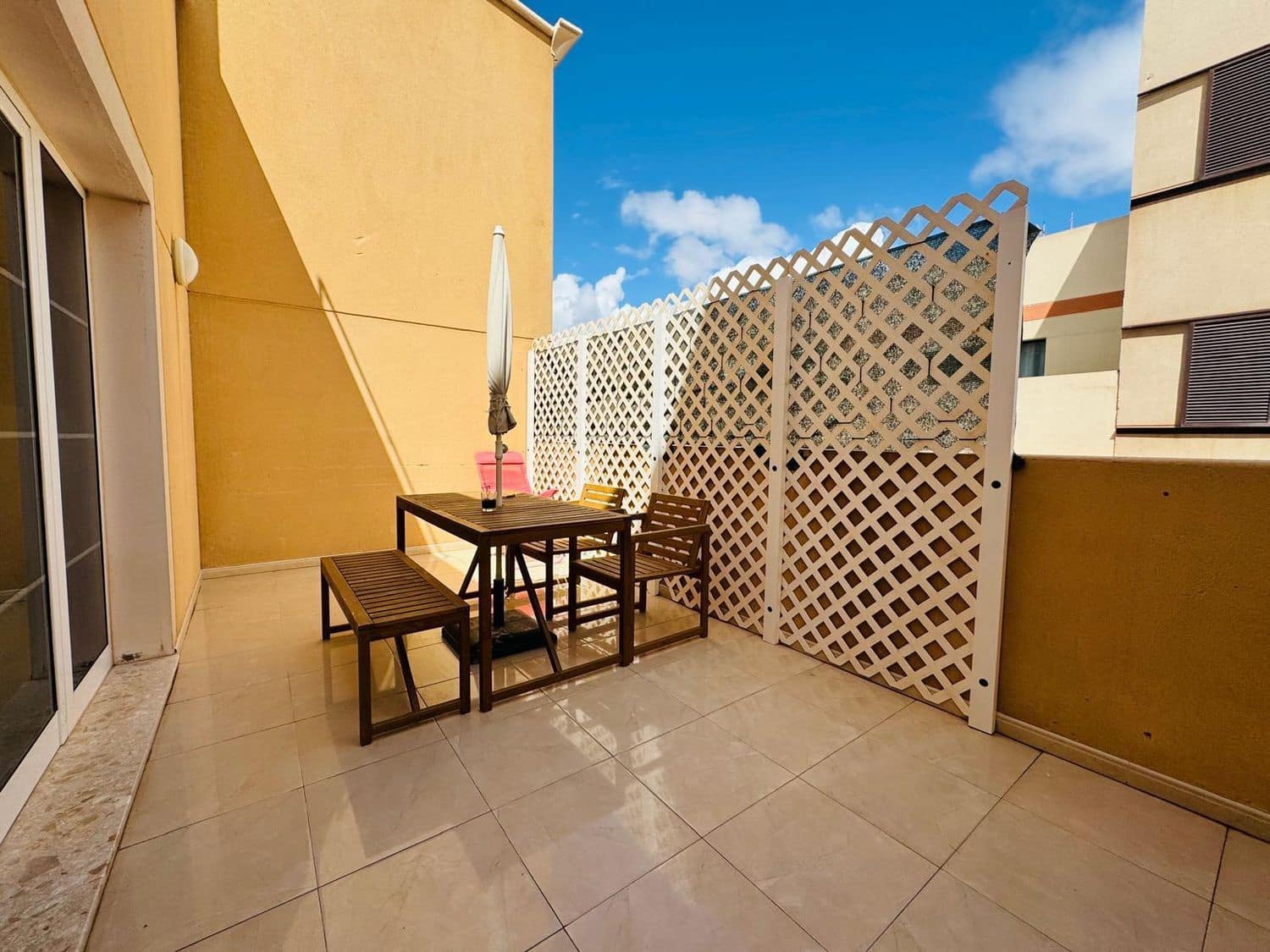 1 bedroom Apartment for rent in Arrecife with garage - € 1,000 (Ref: 9697985)