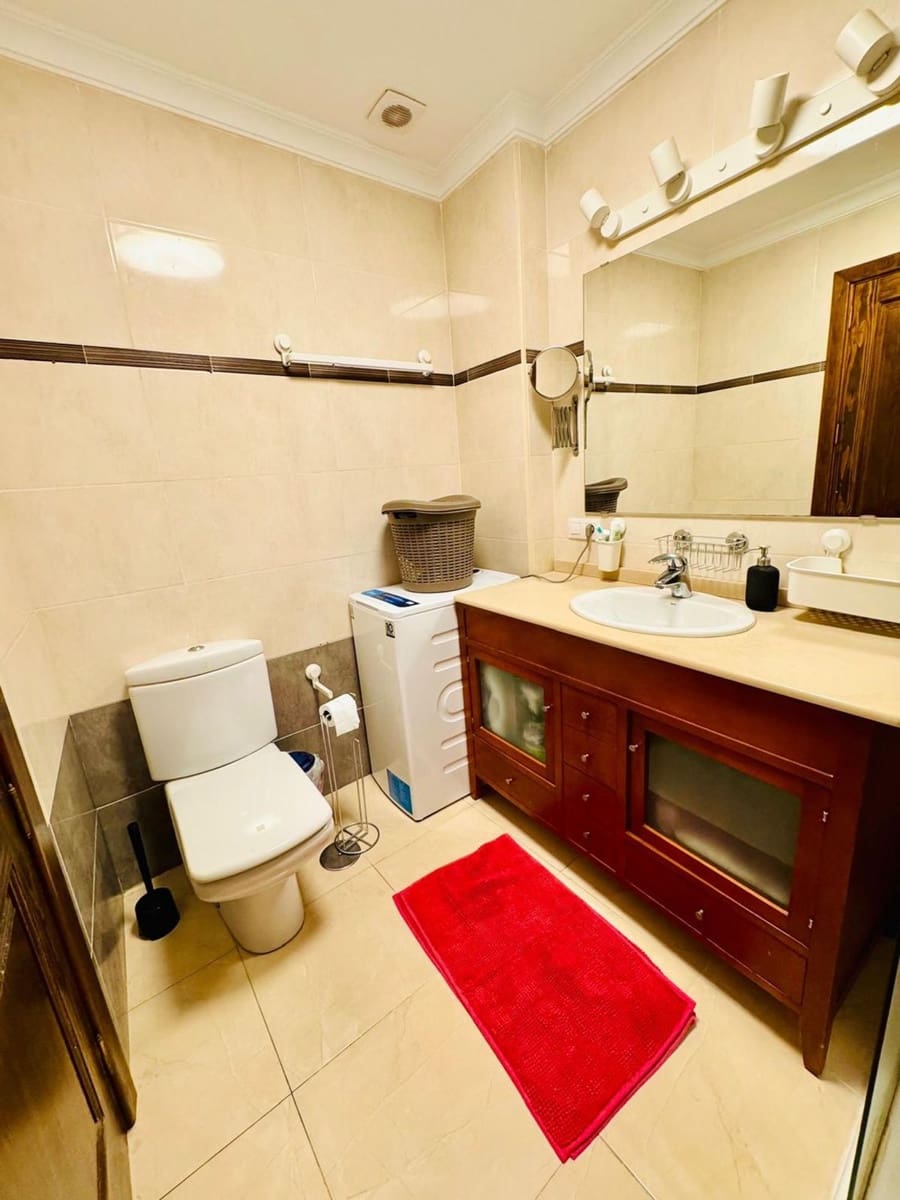 1 bedroom Apartment for rent in Arrecife with garage - € 1,000 (Ref: 9697985)