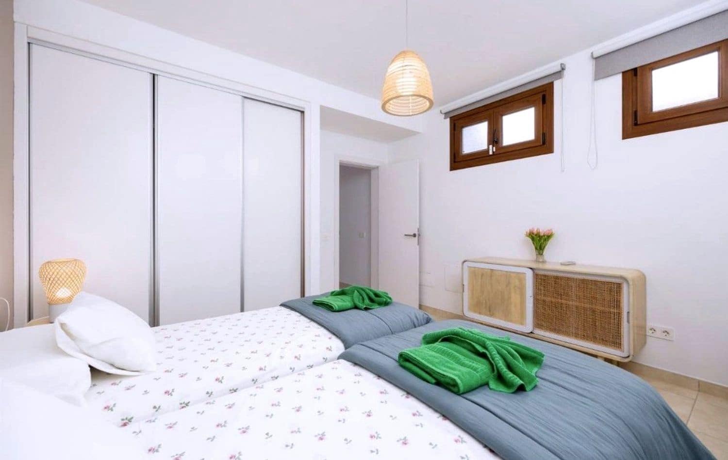 4 bedroom Townhouse for sale in Playa Blanca with pool garage - € 650,000 (Ref: 9741526)