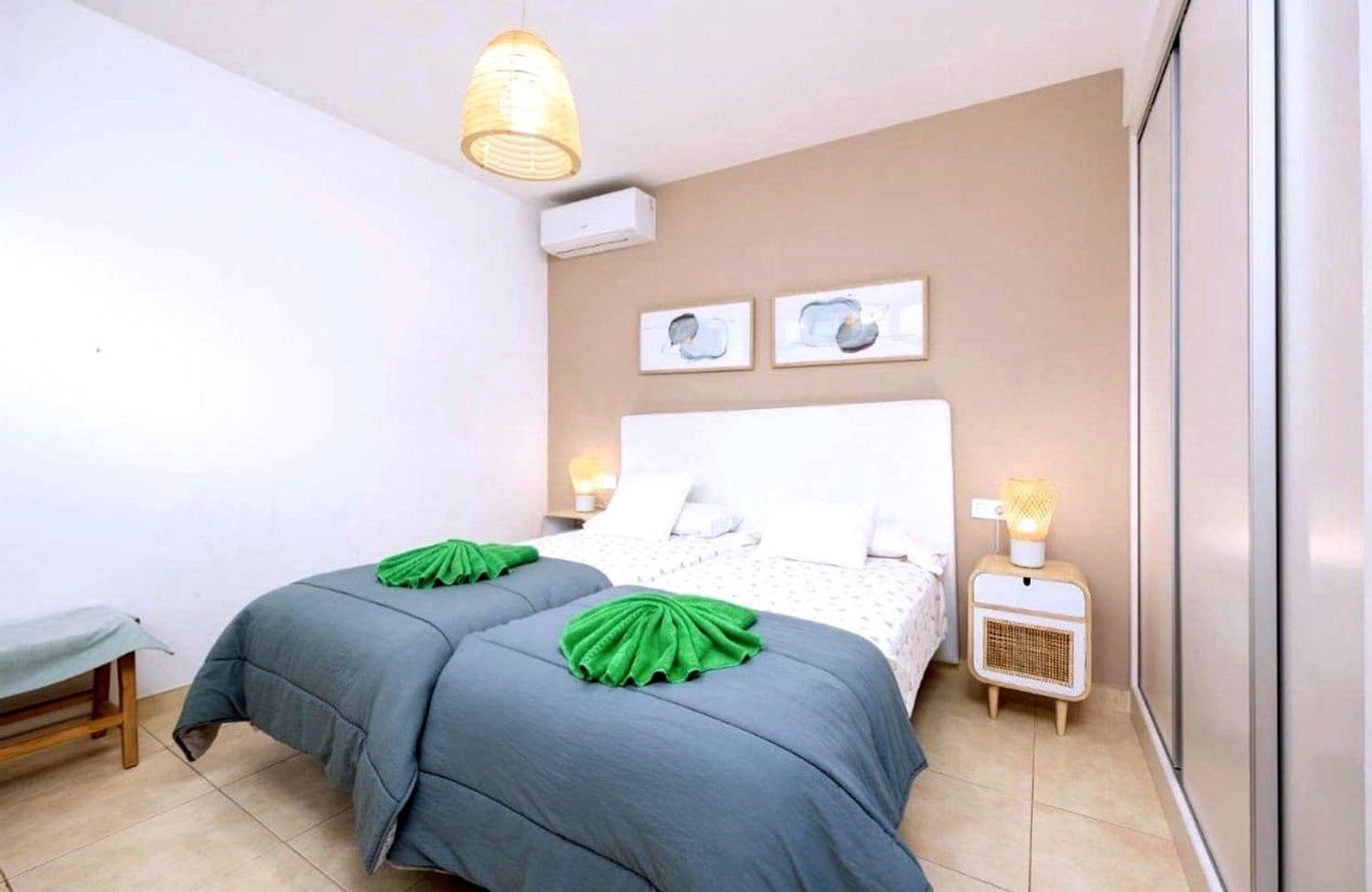 4 bedroom Townhouse for sale in Playa Blanca with pool garage - € 650,000 (Ref: 9741526)