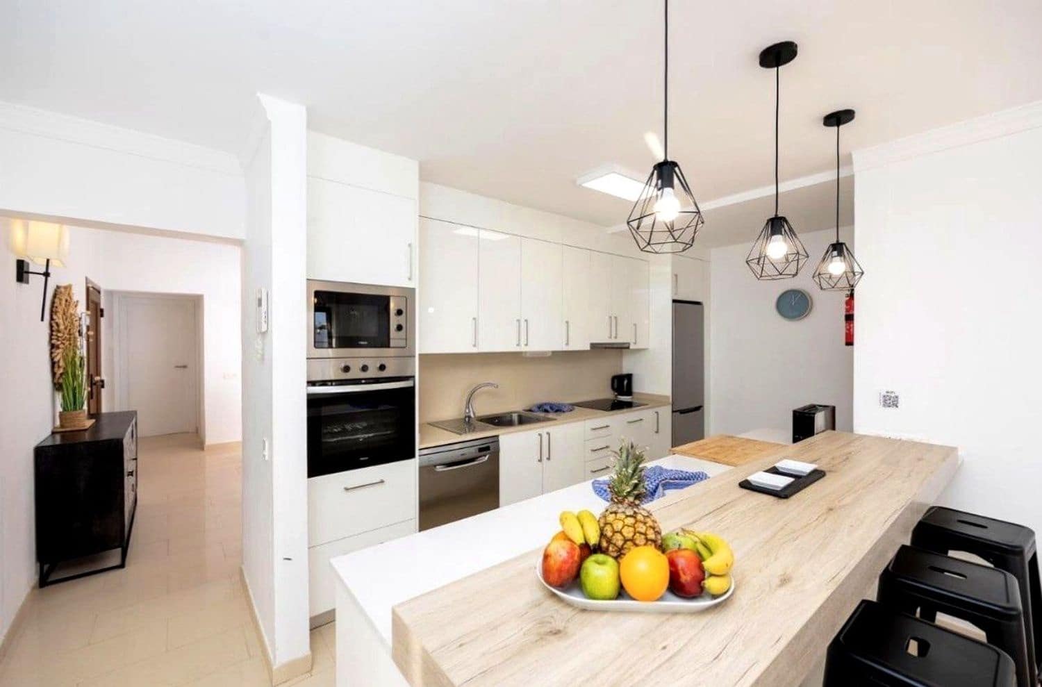 4 bedroom Townhouse for sale in Playa Blanca with pool garage - € 650,000 (Ref: 9741526)