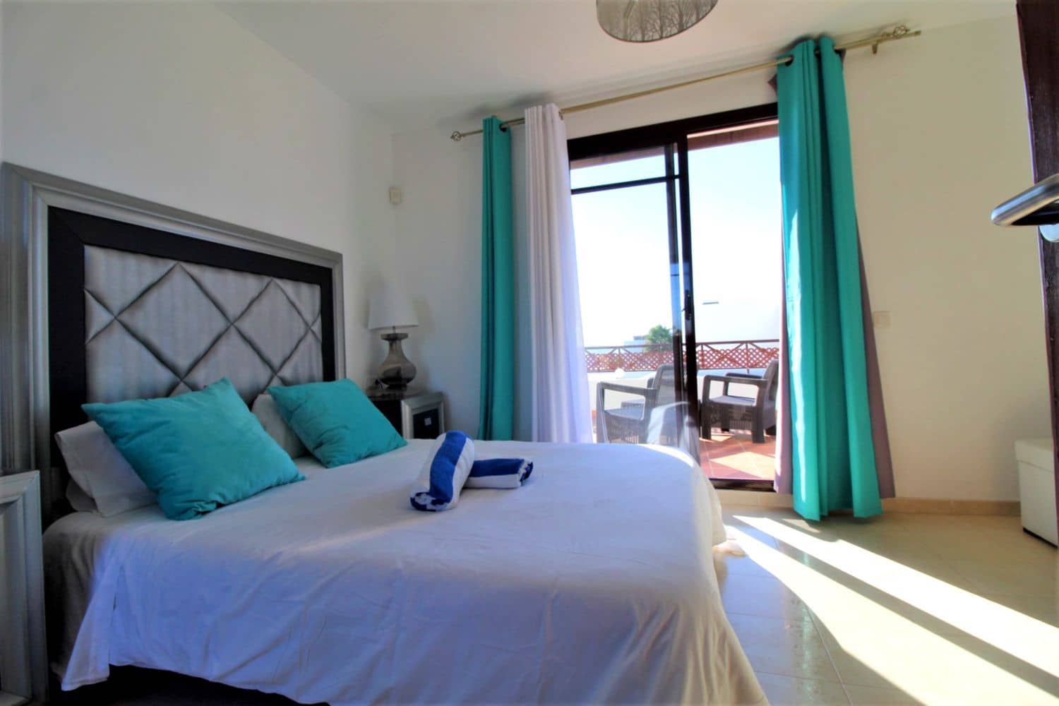 4 soveværelse Villa til salg i Montana Roja med swimmingpool garage - € 640.000 (Ref: 9761599)