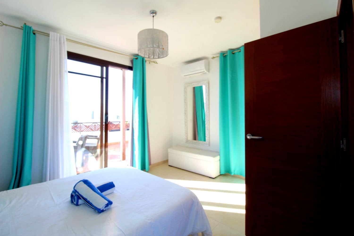 4 soveværelse Villa til salg i Montana Roja med swimmingpool garage - € 640.000 (Ref: 9761599)