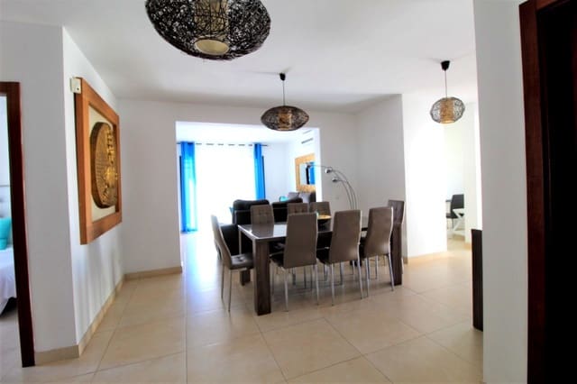 4 soveværelse Villa til salg i Montaña Roja, Yaiza med swimmingpool garage - € 640.000 (Ref: 9761599)