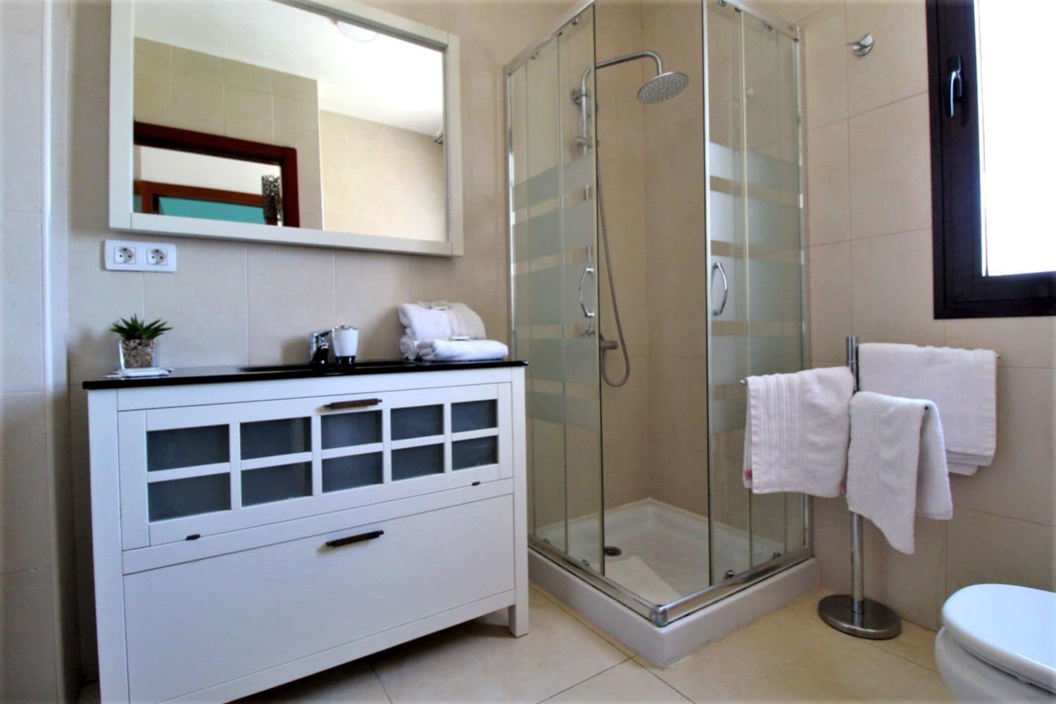 4 soveværelse Villa til salg i Montana Roja med swimmingpool garage - € 640.000 (Ref: 9761599)