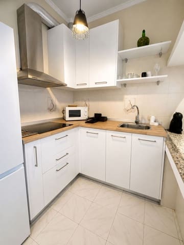 Apartamento de 2 habitaciones en Punta Mujeres, Haría en alquiler con garaje - 1.100 € (Ref: 9830742)