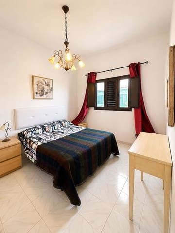 Apartamento de 2 habitaciones en Punta Mujeres, Haría en alquiler con garaje - 1.100 € (Ref: 9830742)