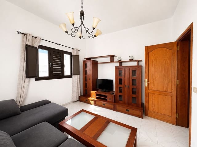 Apartamento de 2 habitaciones en Punta Mujeres, Haría en alquiler con garaje - 1.100 € (Ref: 9830742)