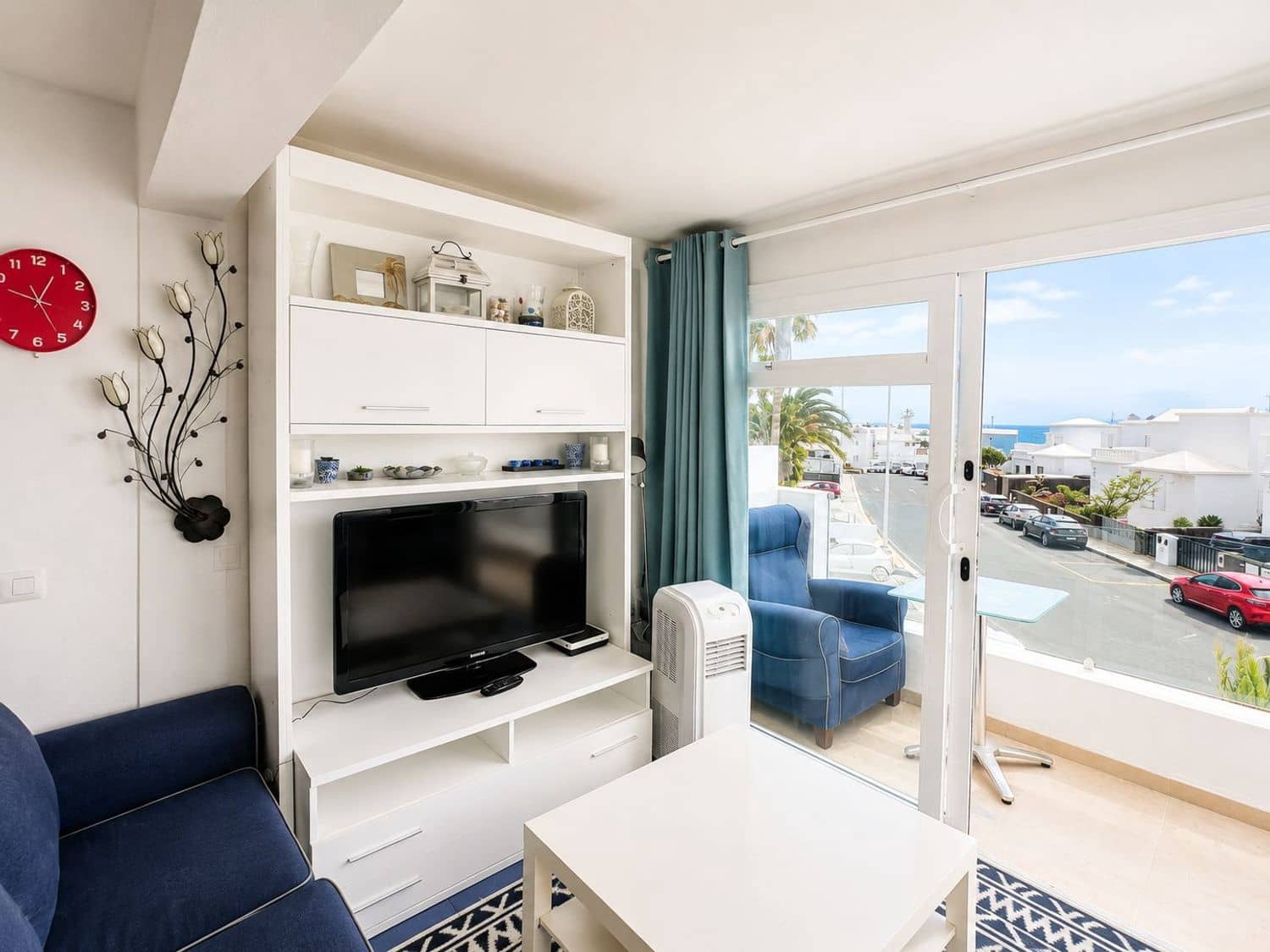 Apartment for sale in Puerto del Carmen with pool garage - € 210,000 (Ref: 9838787)