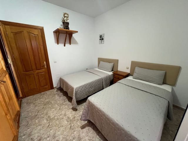 2 bedroom Apartment for rent in Teguise with garage - € 1,475 (Ref: 9861462)