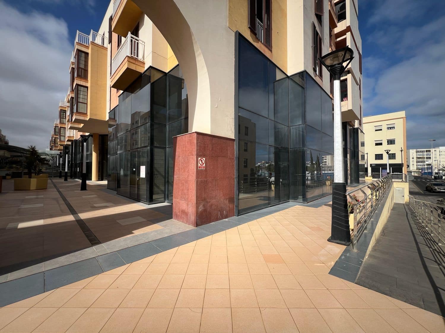 Gewerbe zu vermieten in Arrecife - 1.000 € (Ref: 9902678)