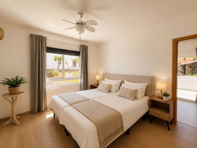 5 soverom Villa til leie i Tabayesco, Haría med svømmebasseng garasje - € 3 900 (Ref: 9964889)