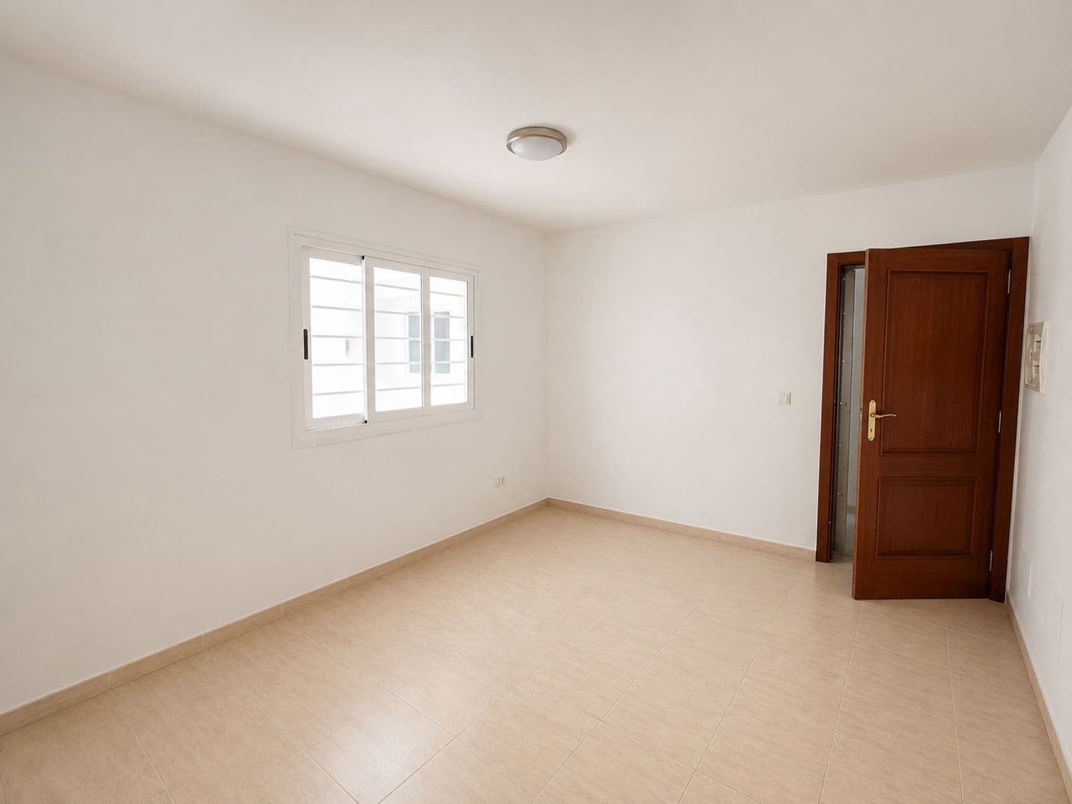 2 chambre Appartement à vendre à Arrecife avec garage - 200 000 € (Ref: 9974571)