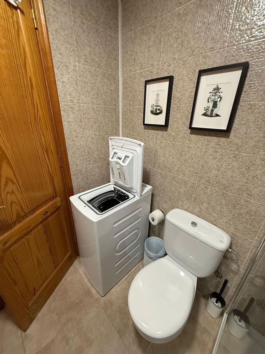 Appartement de 2 chambres à louer à Arrecife avec garage - 1 000 € (Ref: 9999535)