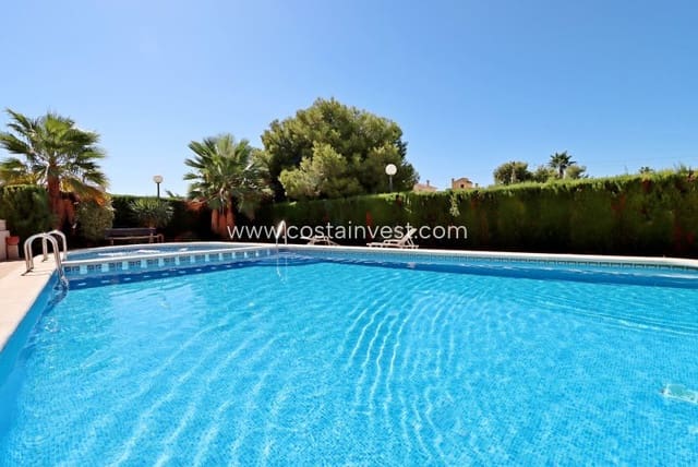 3 soverom Hus til salgs i La Zenia, Orihuela med svømmebasseng - € 229 900 (Ref: 9181673)