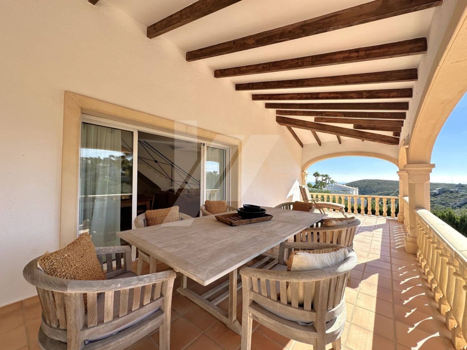 6 slaapkamer Villa te koop in Cumbre del Sol met zwembad garage - € 1.250.000 (Ref: 10006217)