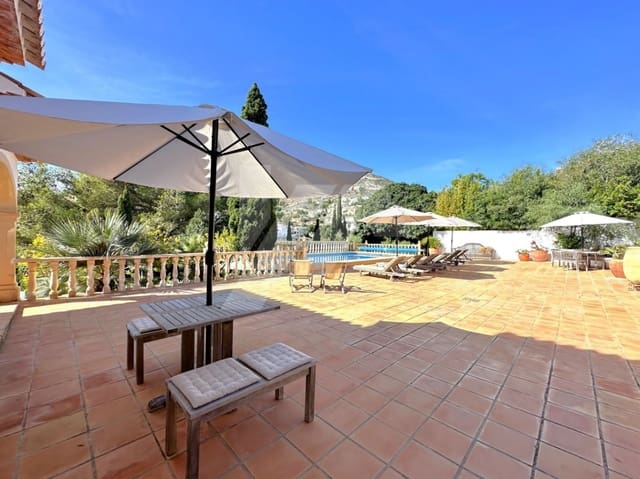 6 slaapkamer Villa te koop in Cumbre del Sol, Benitachell / Benitatxell met zwembad garage - € 1.250.000 (Ref: 10006217)