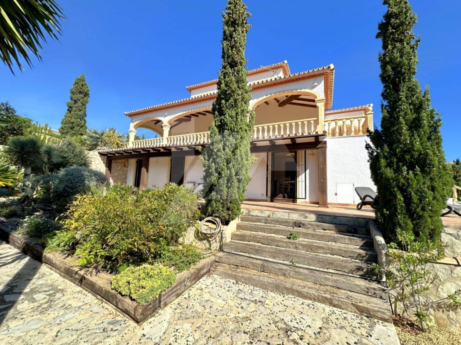 6 slaapkamer Villa te koop in Cumbre del Sol met zwembad garage - € 1.250.000 (Ref: 10006217)