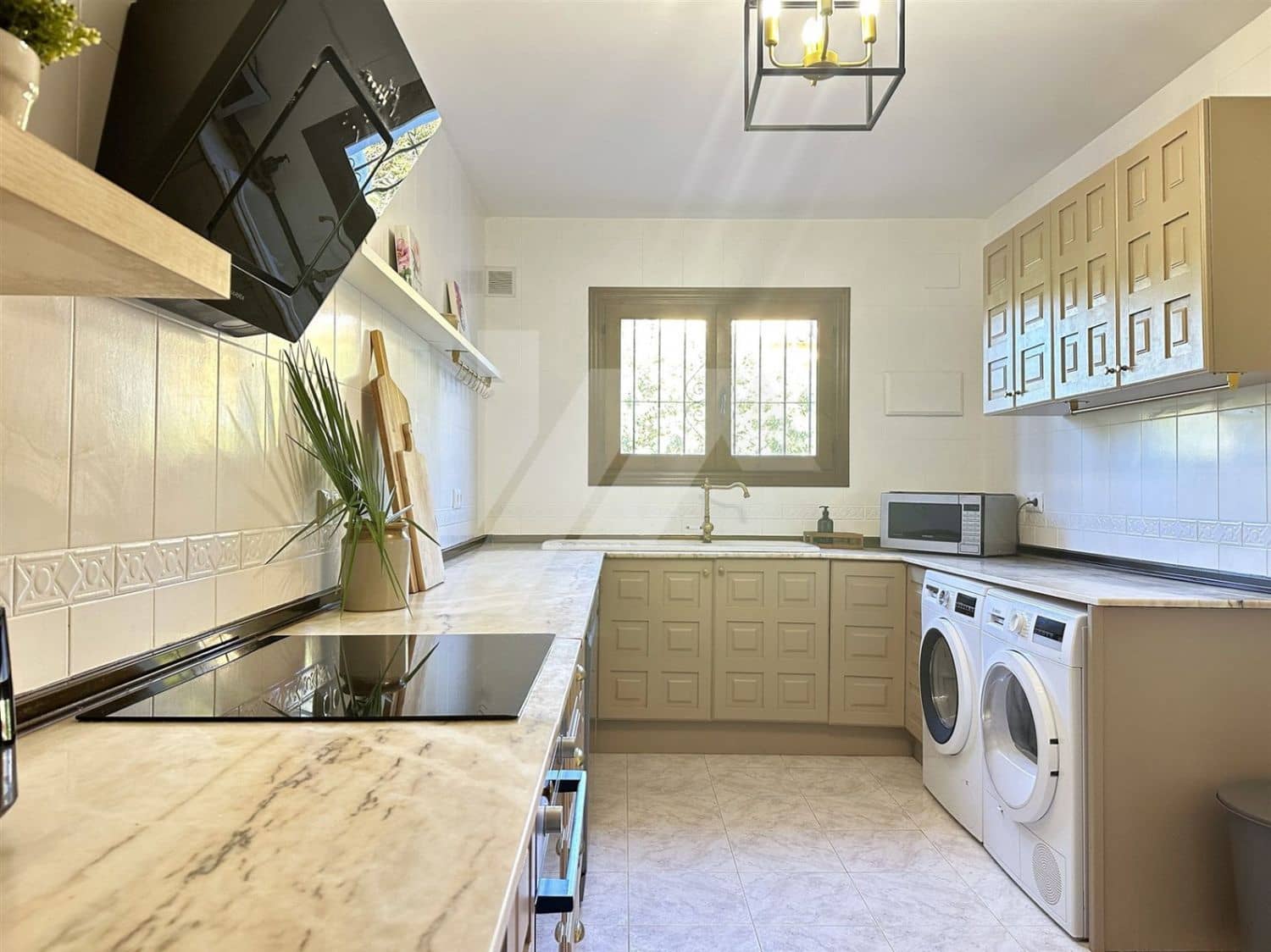 3 Zimmer Villa zu verkaufen in Moraira mit Pool Garage - 875.000 € (Ref: 10018145)