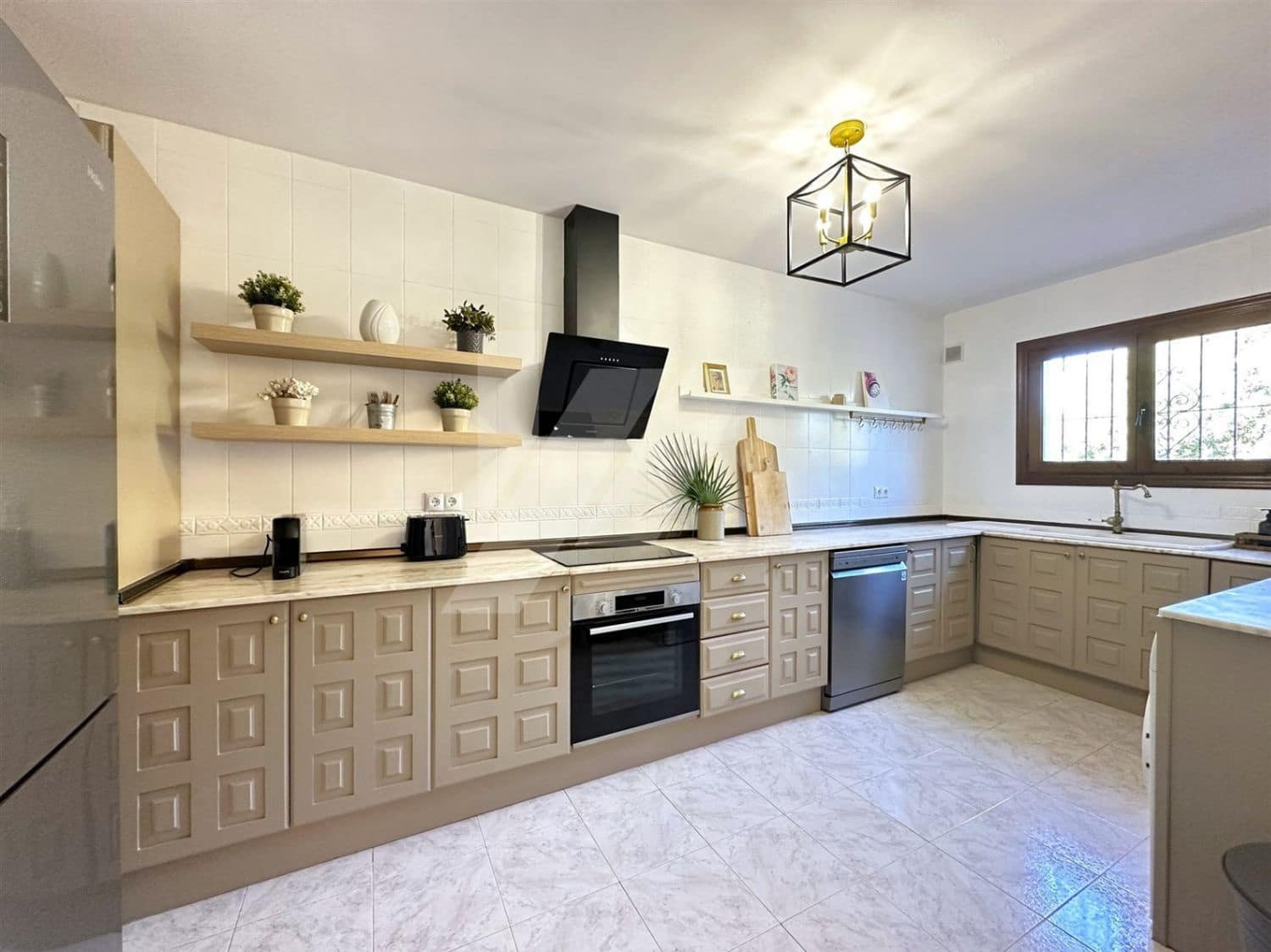 3 Zimmer Villa zu verkaufen in Moraira mit Pool Garage - 875.000 € (Ref: 10018145)