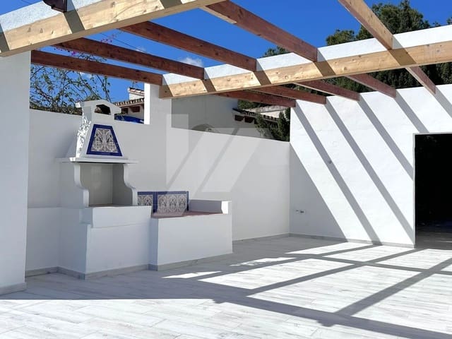 Chalet de 3 habitaciones en Benimeit - Tabaira, Teulada-Moraira en venta con piscina garaje - 785.000 € (Ref: 10018817)