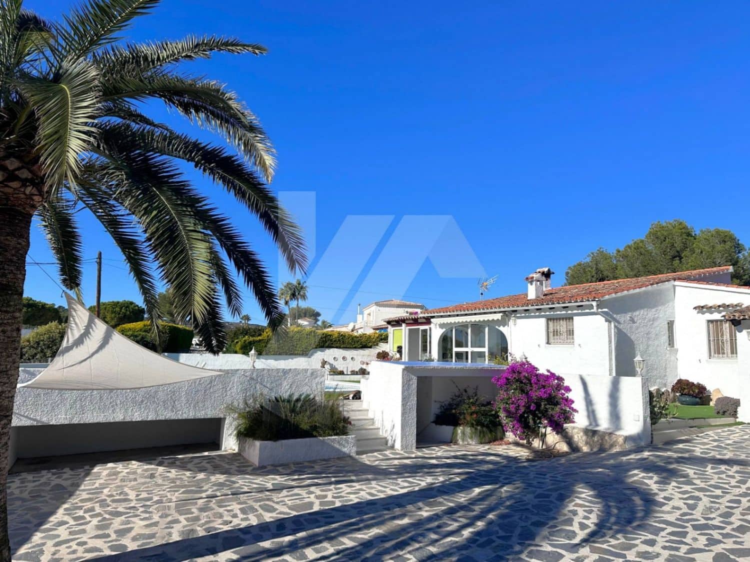 Chalet de 3 habitaciones en Moraira en venta con piscina garaje - 785.000 € (Ref: 10018817)