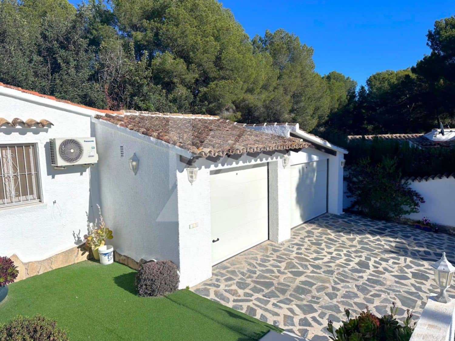 Chalet de 3 habitaciones en Moraira en venta con piscina garaje - 785.000 € (Ref: 10018817)