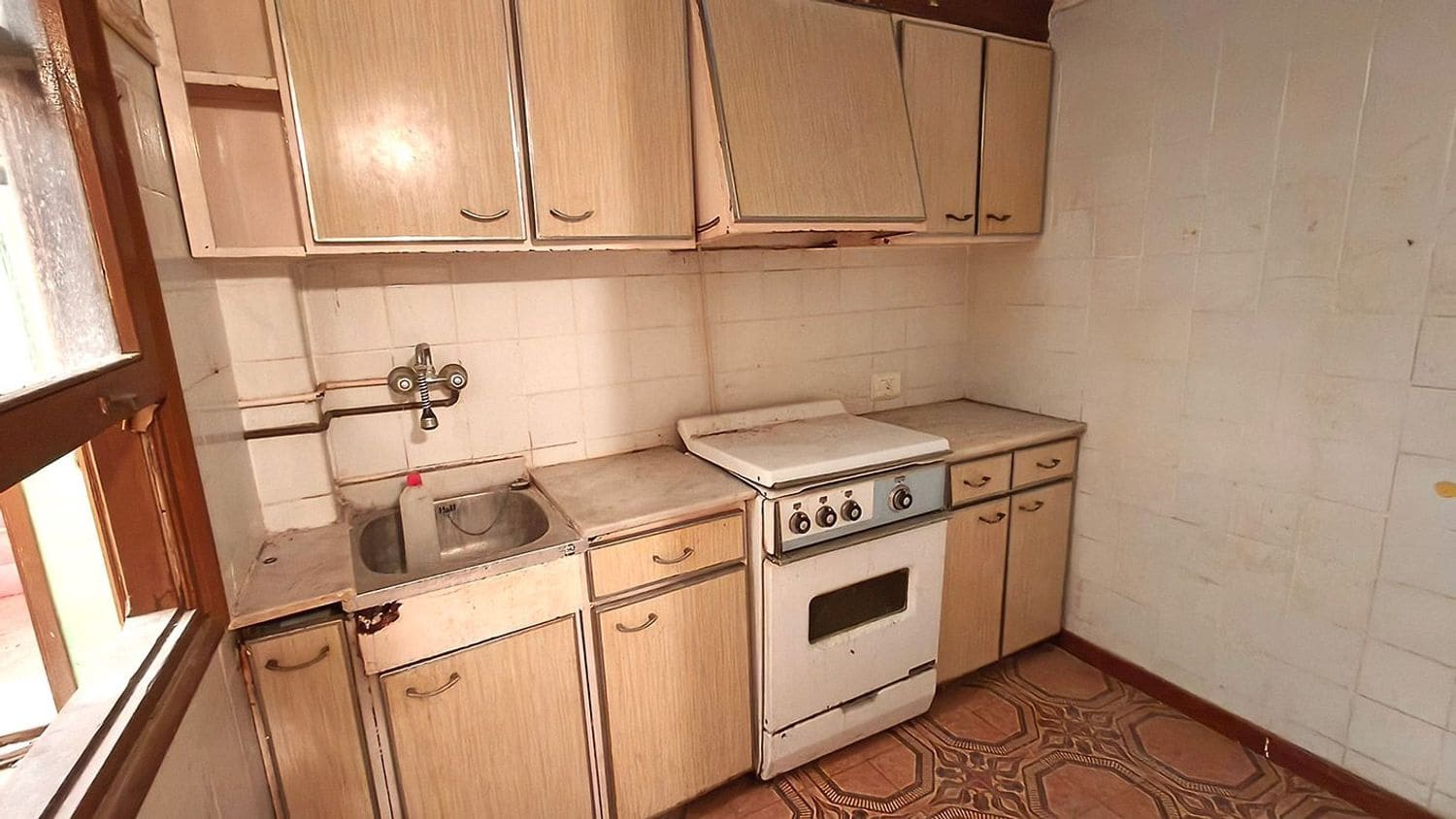 3 Zimmer Haus zu verkaufen in Aspe mit Garage - 89.500 € (Ref: 10067117)