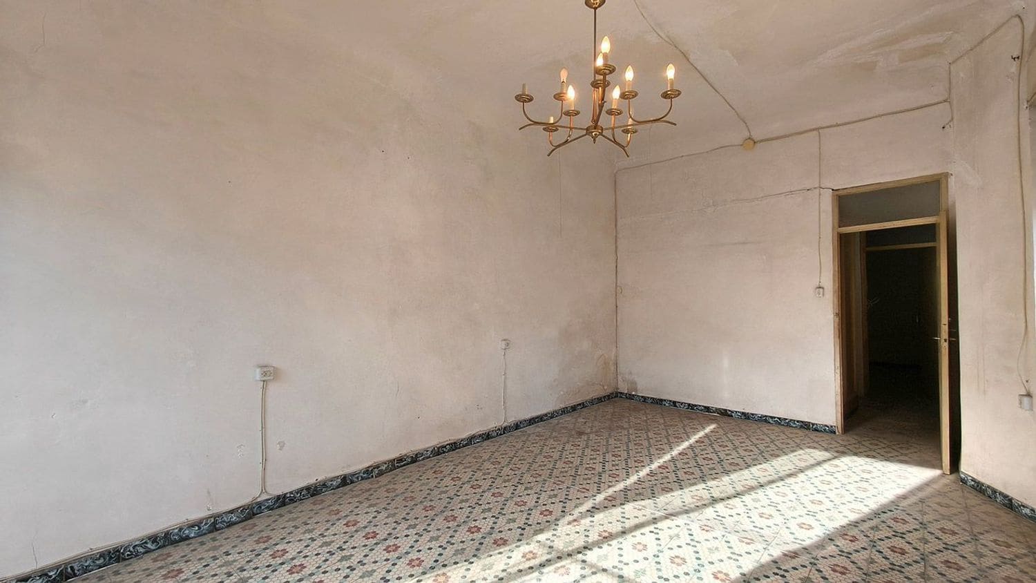 3 Zimmer Haus zu verkaufen in Aspe mit Garage - 89.500 € (Ref: 10067117)