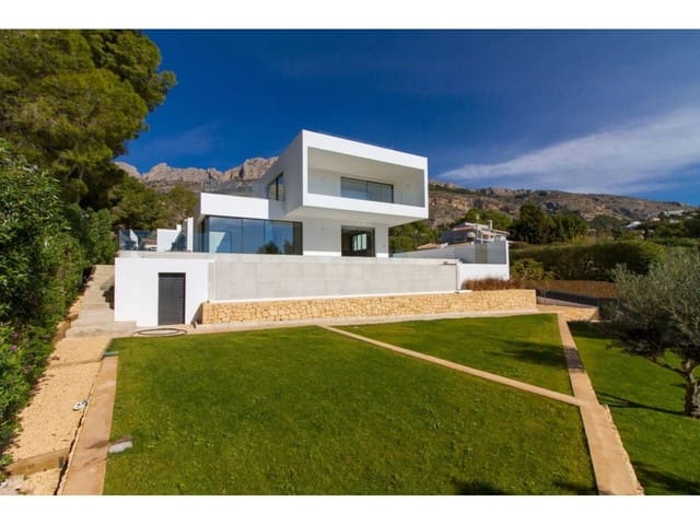 5 bedroom Villa for sale in Altea la Vella, Altea with pool garage - € 1,995,000 (Ref: 6953221)