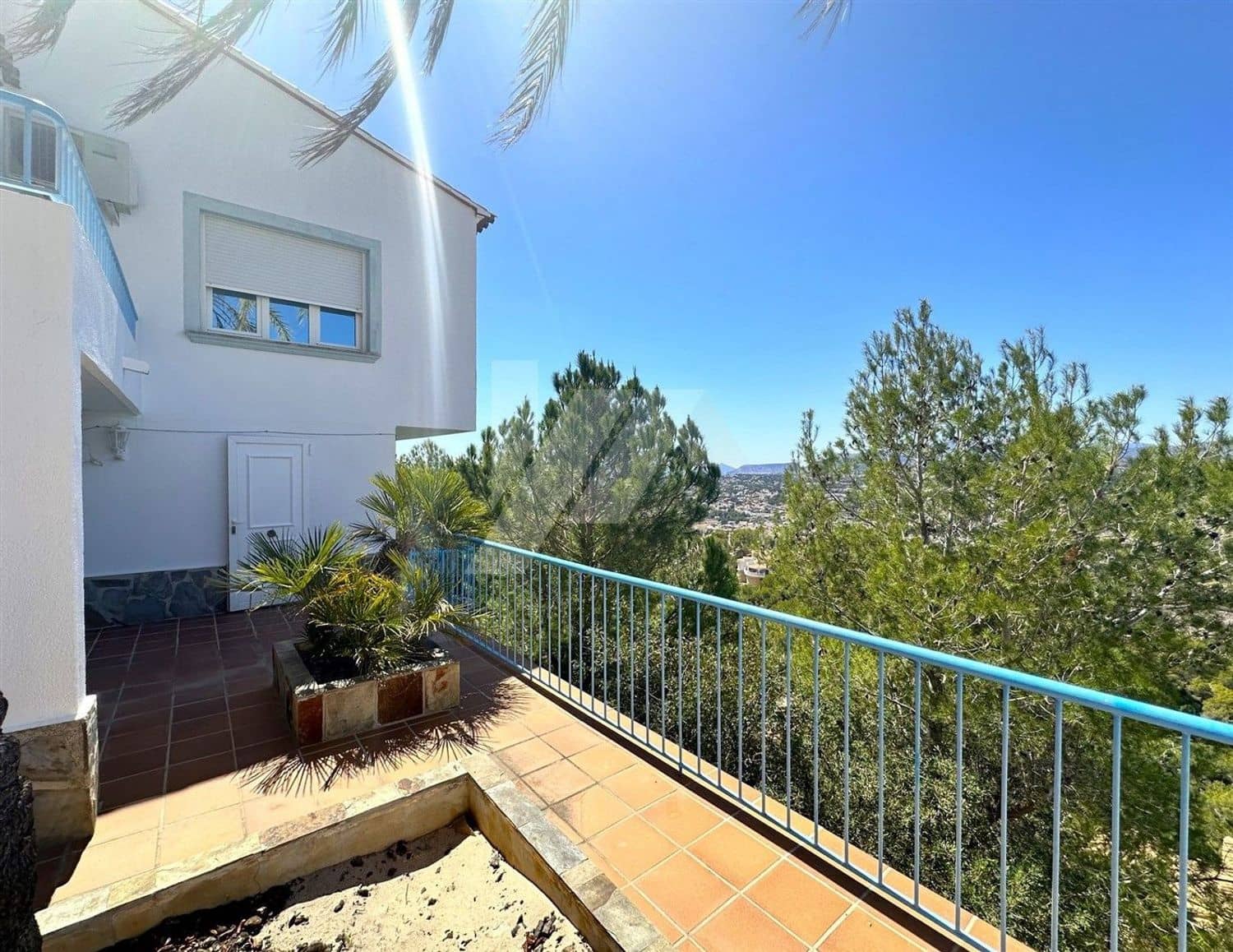 Chalet de 4 habitaciones en Moraira en venta con piscina garaje - 990.000 € (Ref: 8395409)