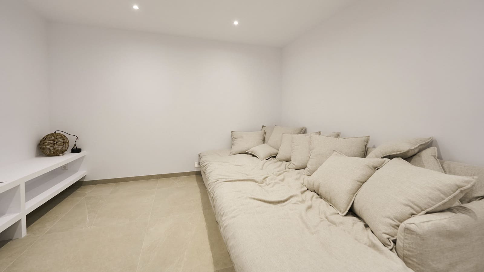 3 slaapkamer Villa te koop in Alfaz del Pi / L'Alfas del Pi met zwembad garage - € 615.000 (Ref: 8463110)