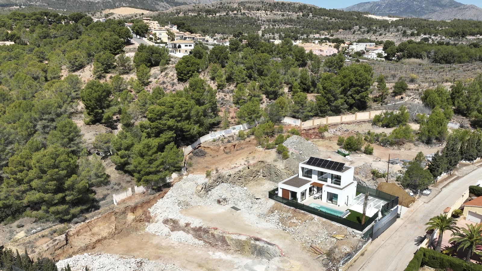 3 slaapkamer Villa te koop in Alfaz del Pi / L'Alfas del Pi met zwembad garage - € 615.000 (Ref: 8463110)