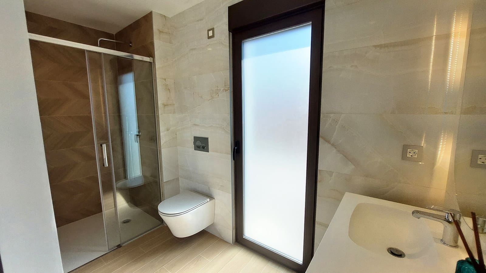 Chalet de 3 habitaciones en Finestrat en venta con piscina garaje - 565.000 € (Ref: 8597048)