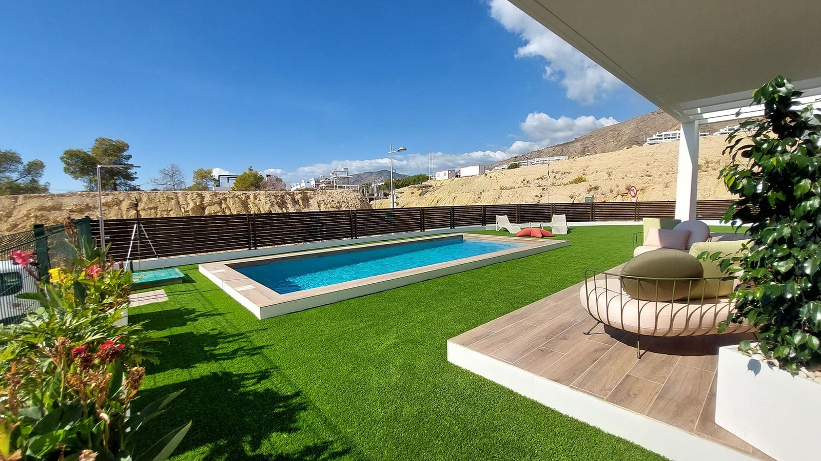 Chalet de 3 habitaciones en Finestrat en venta con piscina garaje - 565.000 € (Ref: 8597048)