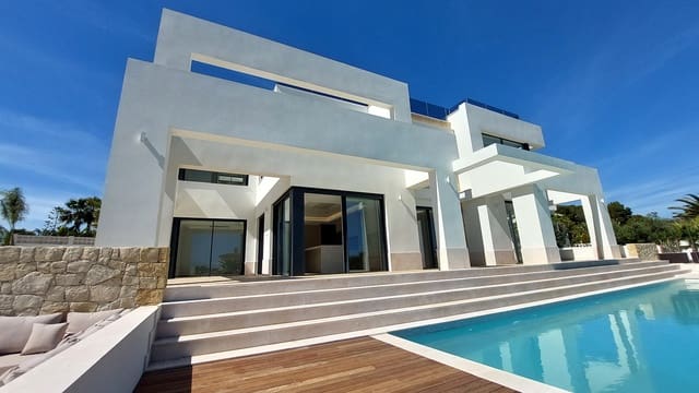 4 bedroom Villa for sale in Benissa with pool garage - € 2,260,000 (Ref: 8674257)