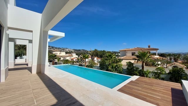 4 bedroom Villa for sale in Benissa with pool garage - € 2,260,000 (Ref: 8674257)