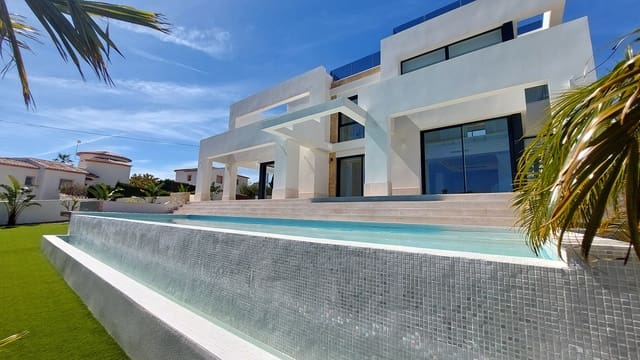 4 bedroom Villa for sale in Benissa with pool garage - € 2,260,000 (Ref: 8674257)