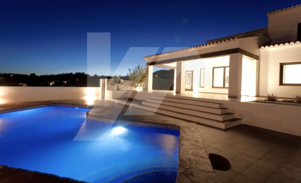 4 bedroom Villa for sale in Teulada-Moraira with pool garage - € 1,440,000 (Ref: 9412653)