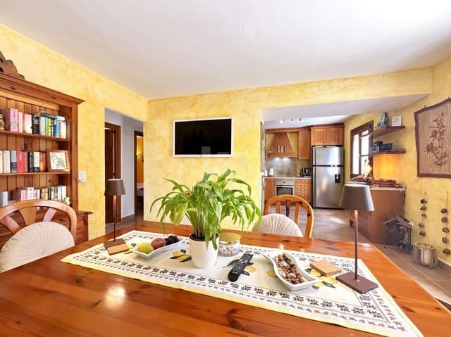 2 bedroom Townhouse for sale in Teulada-Moraira with pool - € 395,000 (Ref: 9415373)